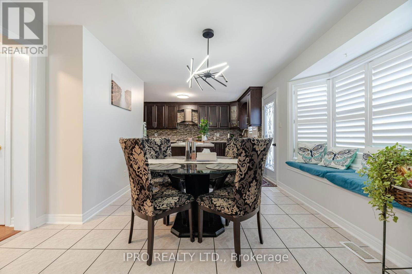 49 AUSTRALIA DRIVE Image 16