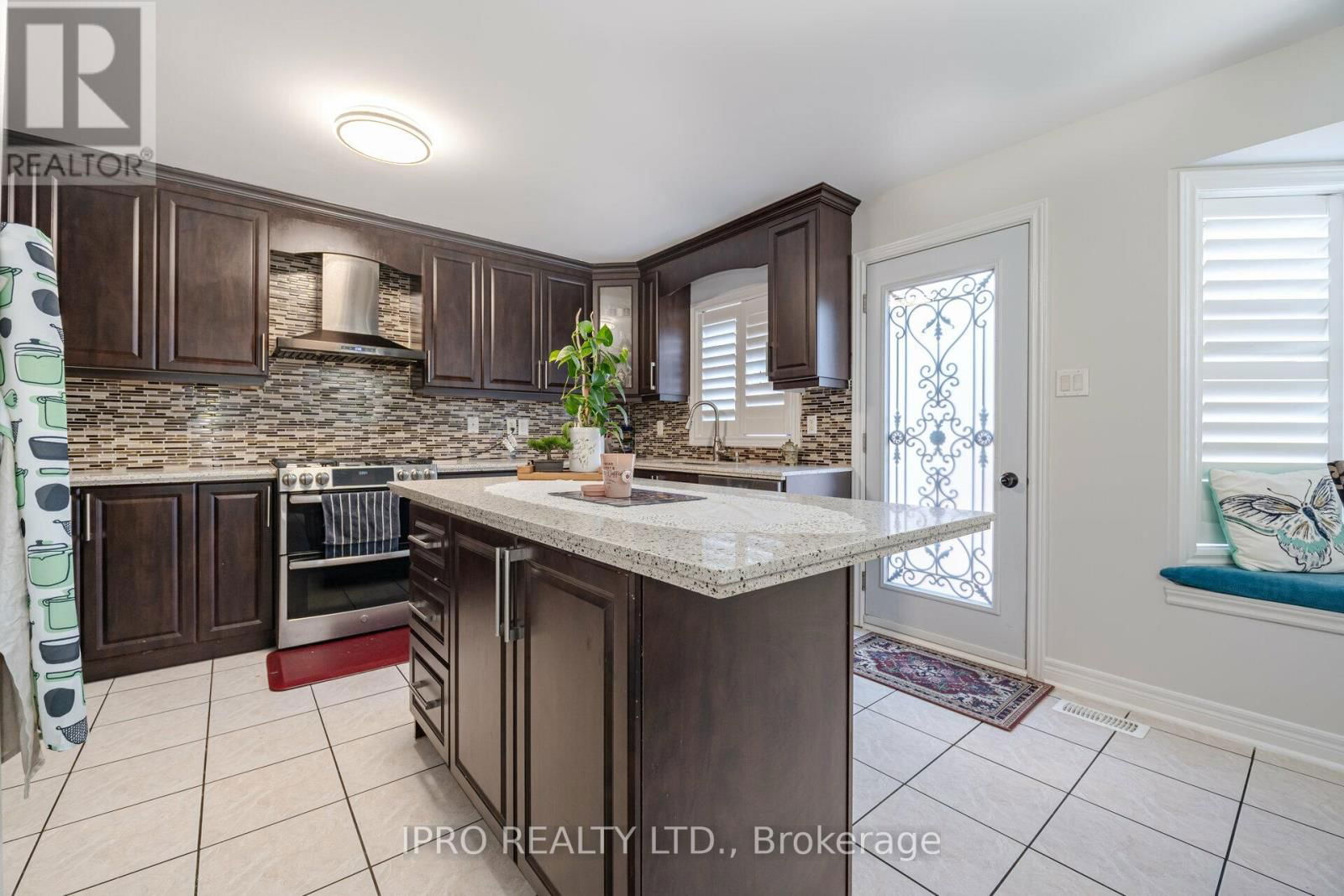 49 AUSTRALIA DRIVE Image 22