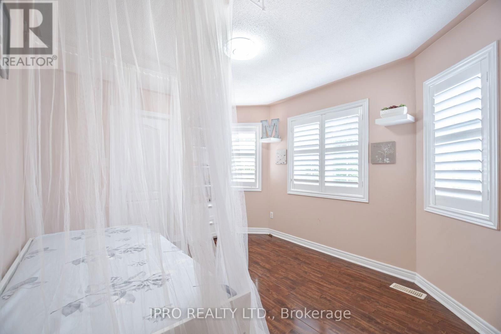 49 AUSTRALIA DRIVE Image 34