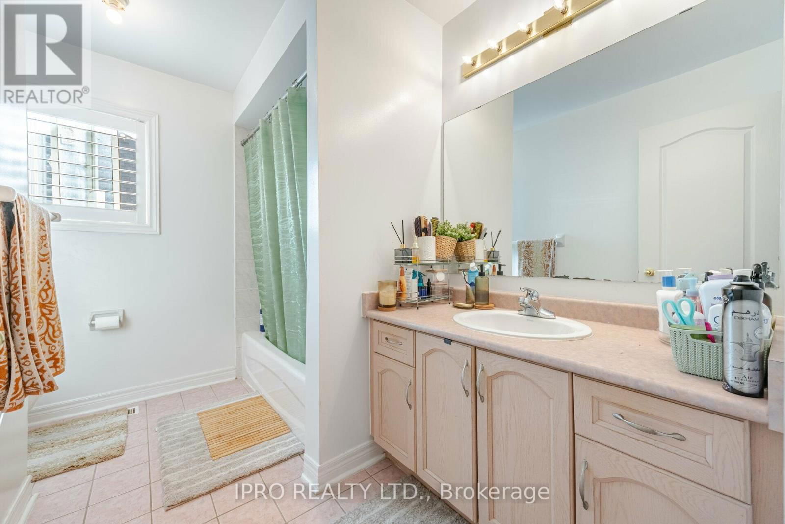 49 AUSTRALIA DRIVE Image 36