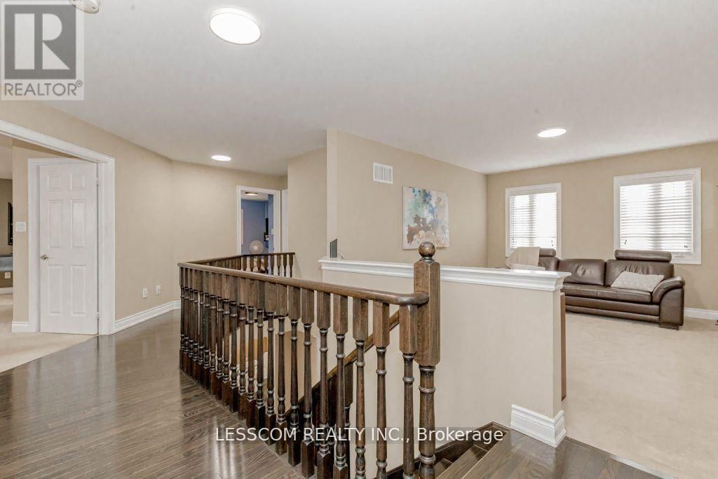 97 ROYAL WEST DRIVE Image 15