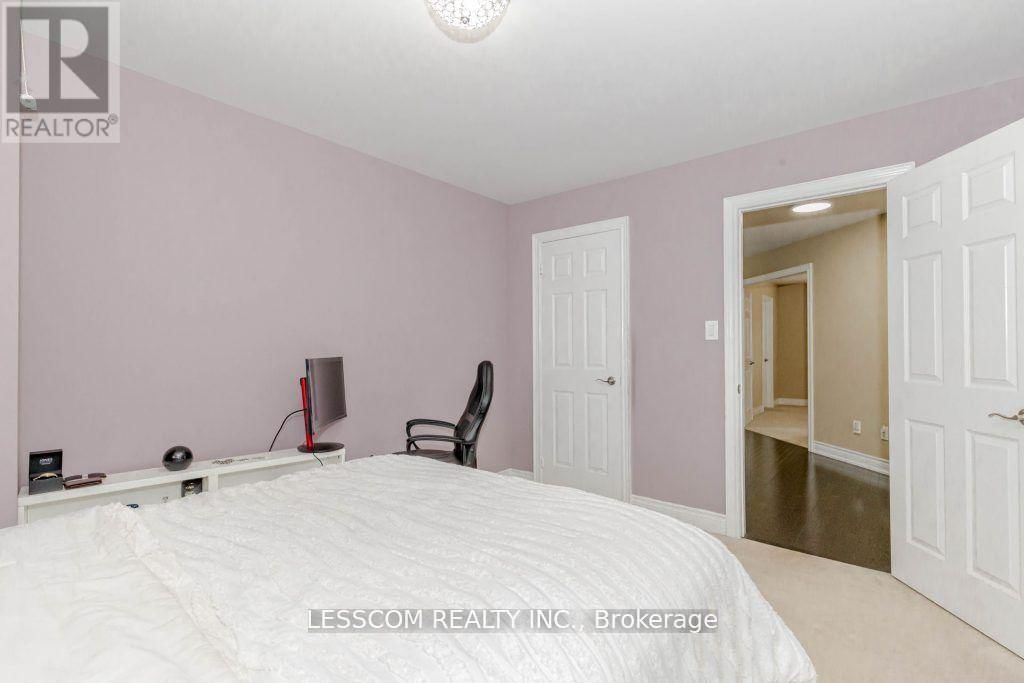 97 ROYAL WEST DRIVE Image 20