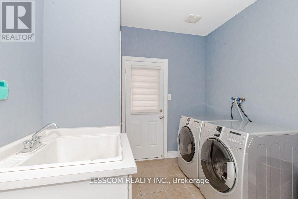 97 ROYAL WEST DRIVE Image 28