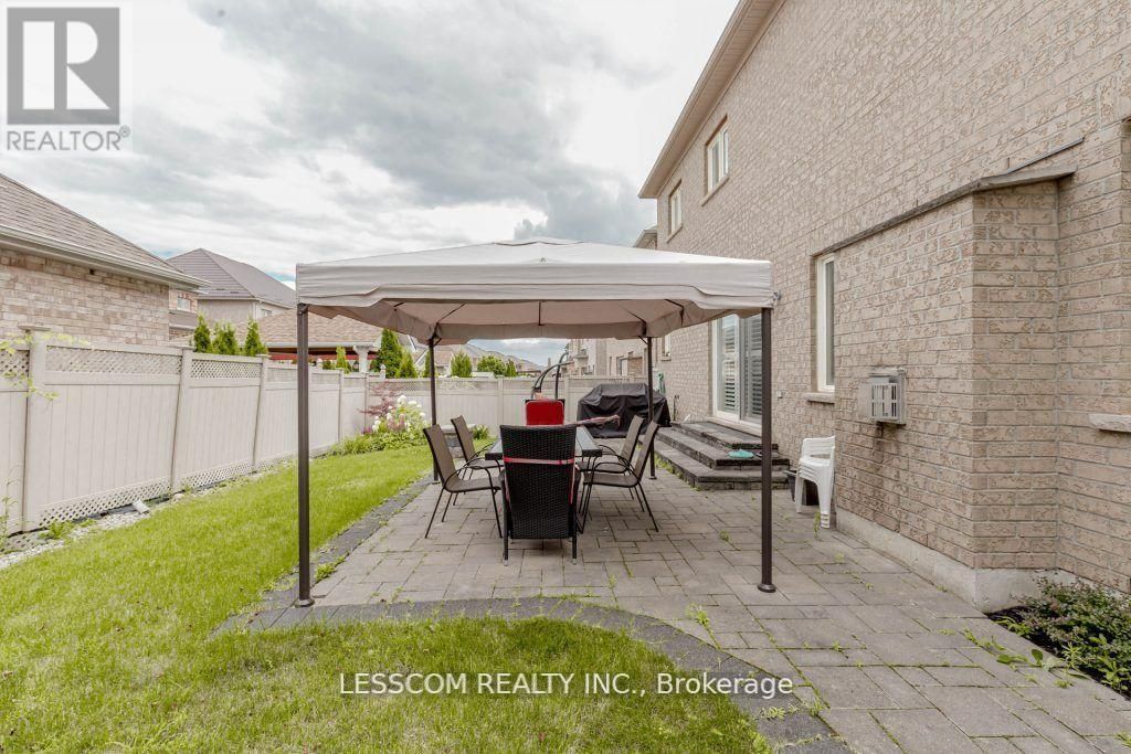 97 ROYAL WEST DRIVE Image 30