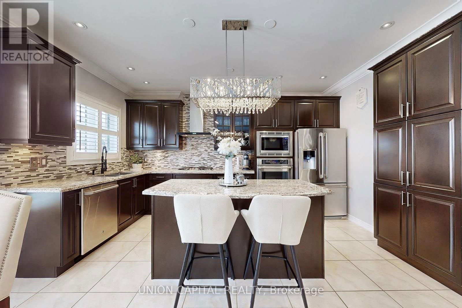 17 VERNOSA DRIVE Image 12