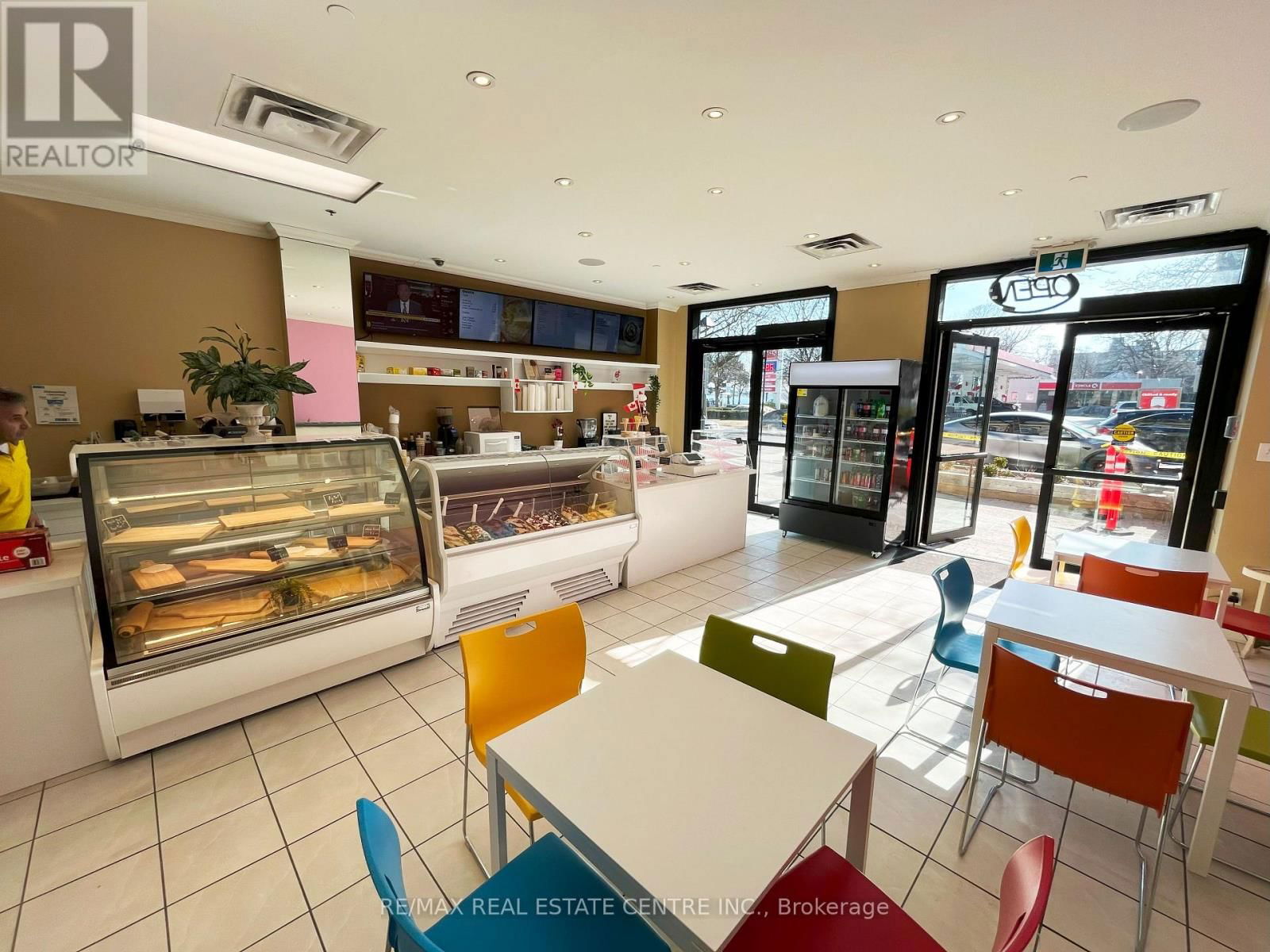 9-10 - 1455 LAKESHORE ROAD Image 10