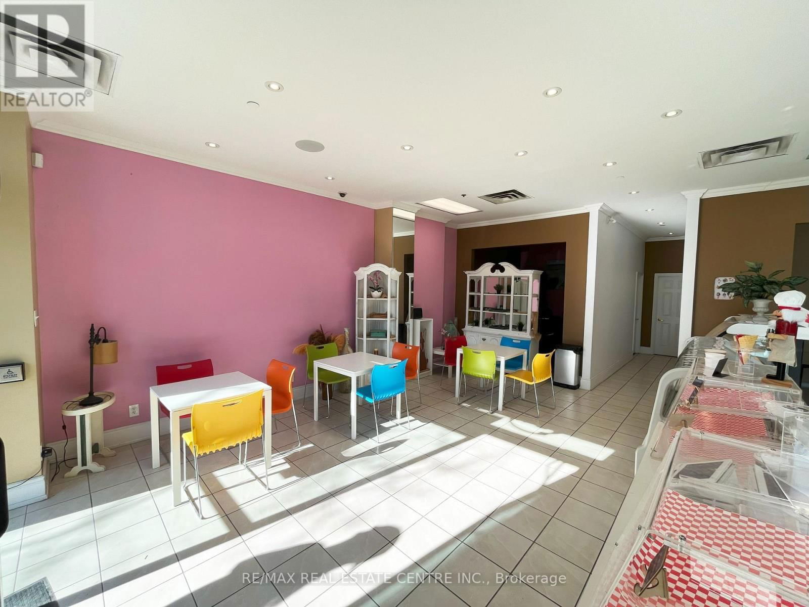 9-10 - 1455 LAKESHORE ROAD Image 15