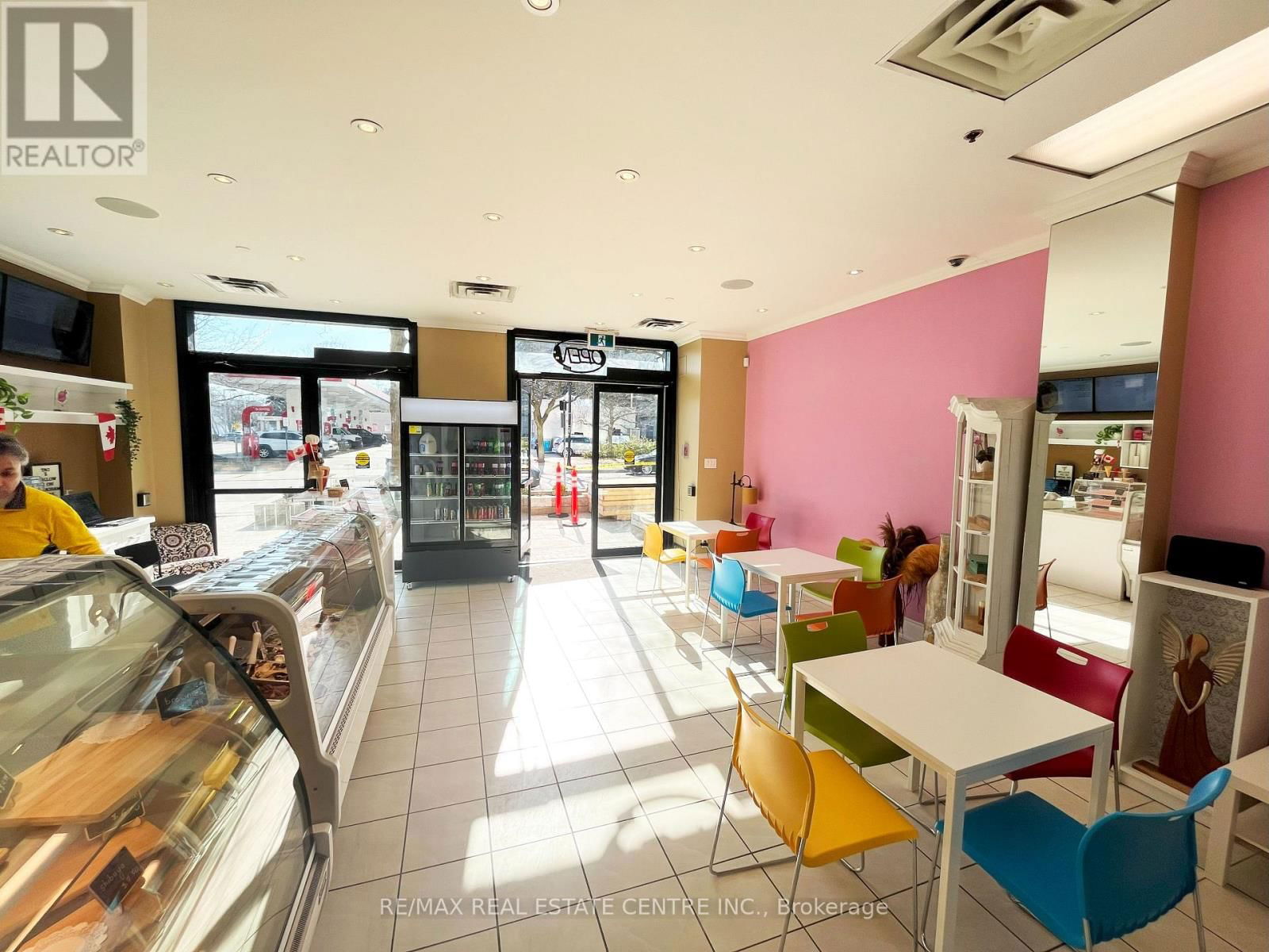 9-10 - 1455 LAKESHORE ROAD Image 16