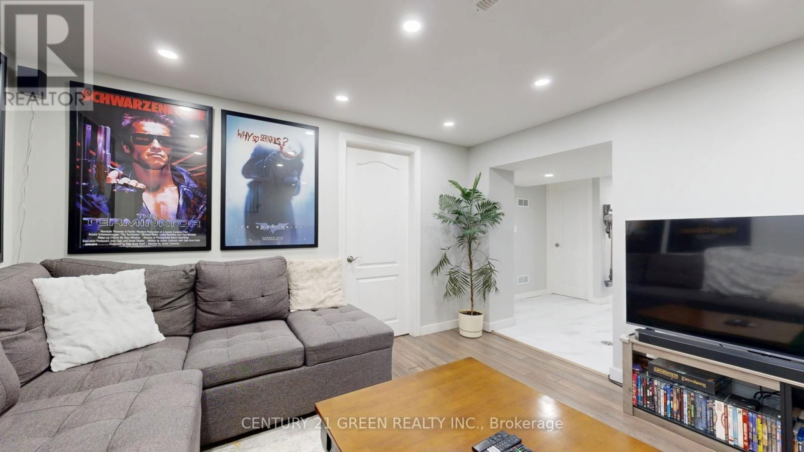 31 CATHEDRAL ROAD Image 35