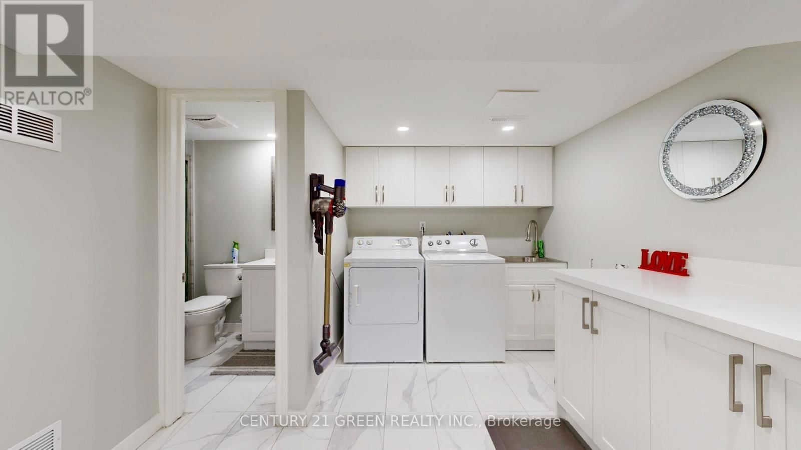 31 CATHEDRAL ROAD Image 42
