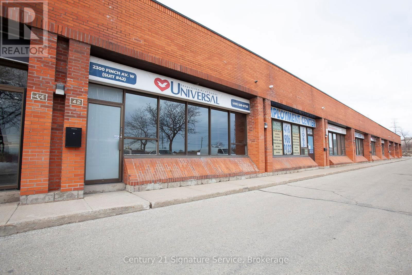 42 - 2300 FINCH AVENUE W Image 1