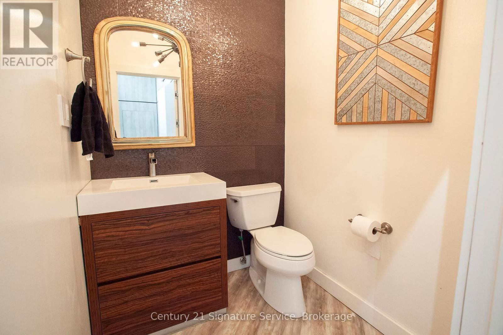42 - 2300 FINCH AVENUE W Image 8