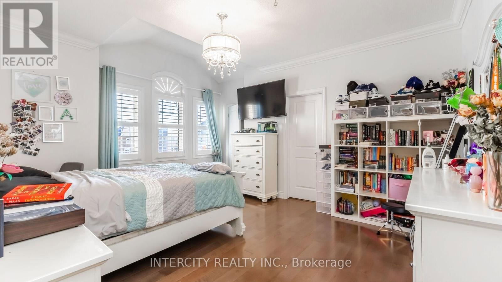 58 BANSBURY CIRCLE Image 28