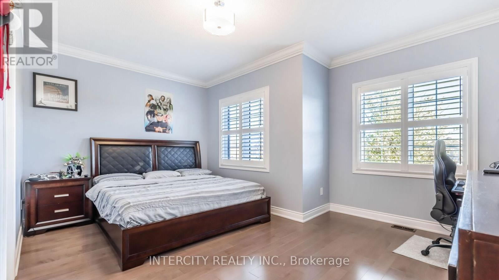 58 BANSBURY CIRCLE Image 33