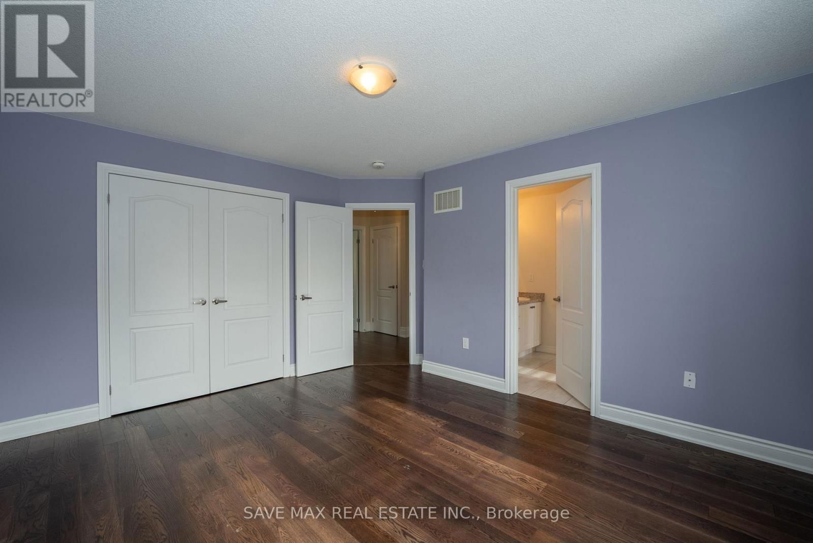 36 ROULETTE CRESCENT Image 27
