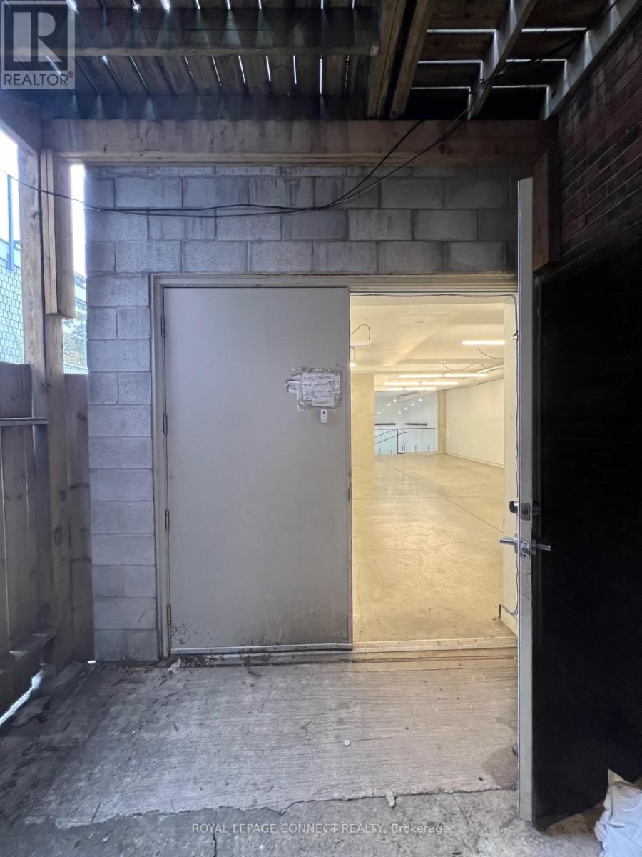 Main - 406 RONCESVALLES AVENUE Image 28