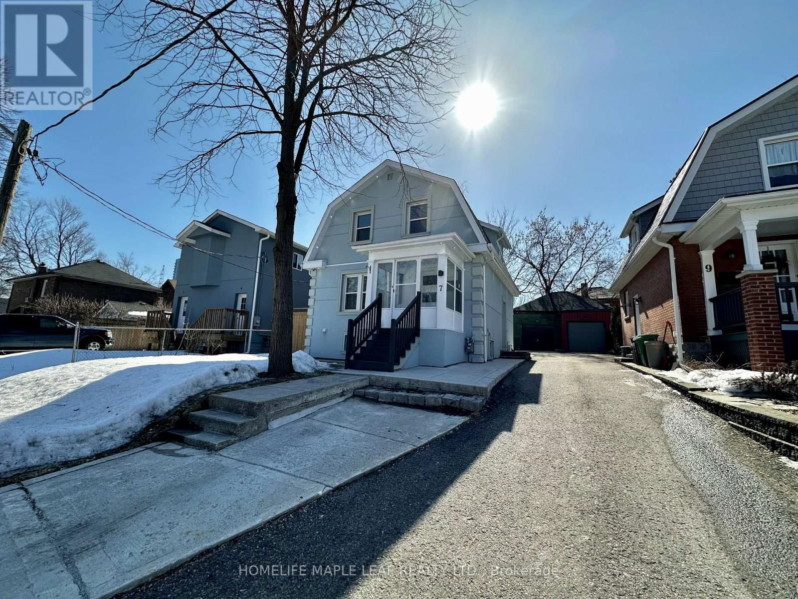 7 LOWES AVENUE Image 2