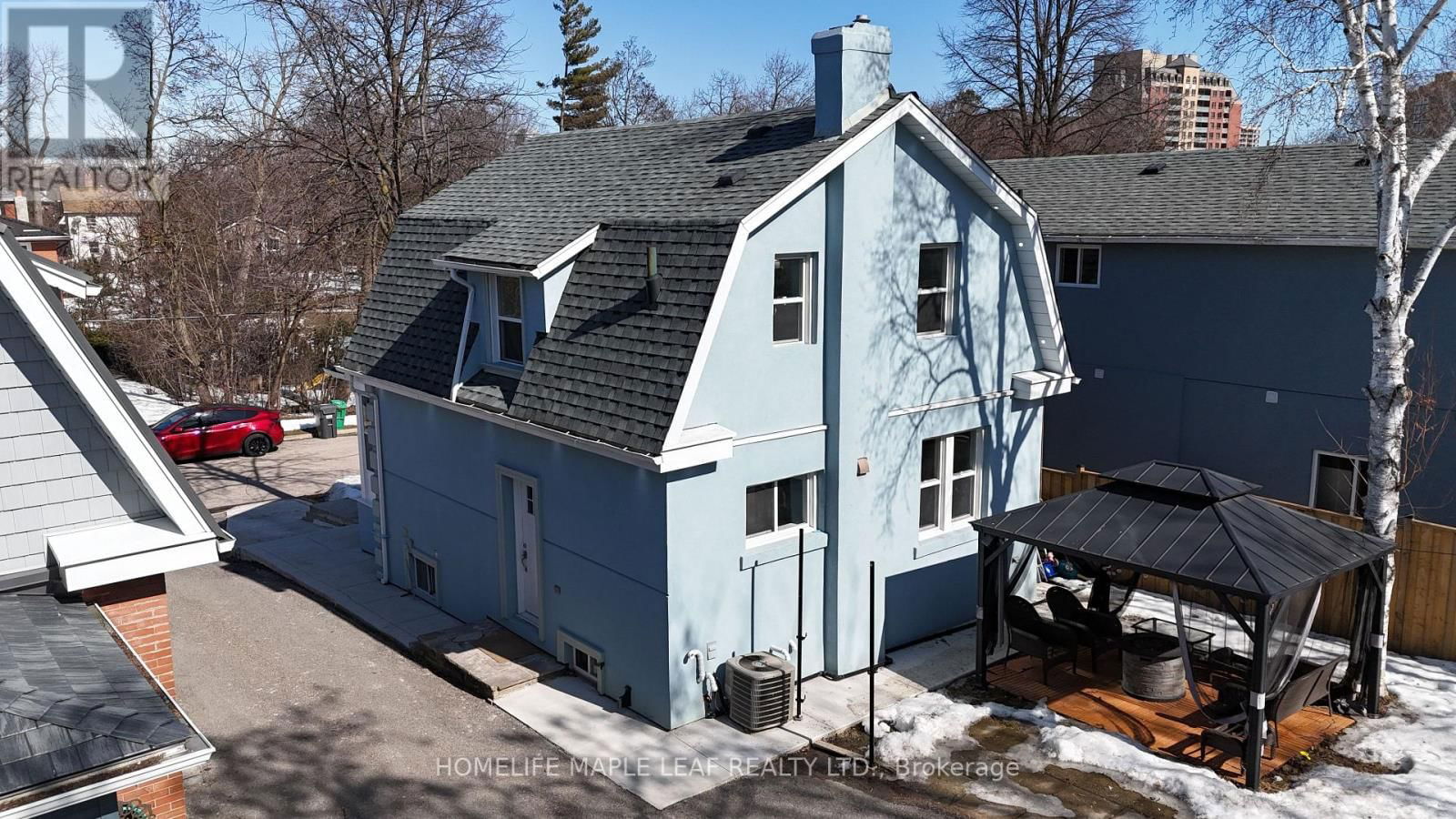 7 LOWES AVENUE Image 27
