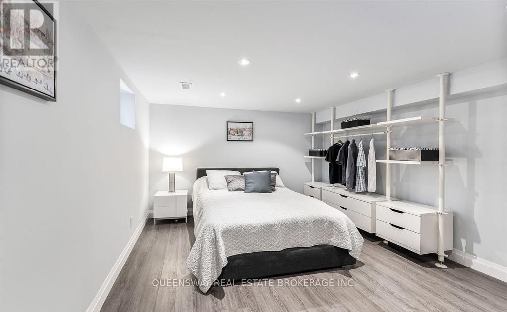 27 CHARLESTON ROAD Image 35