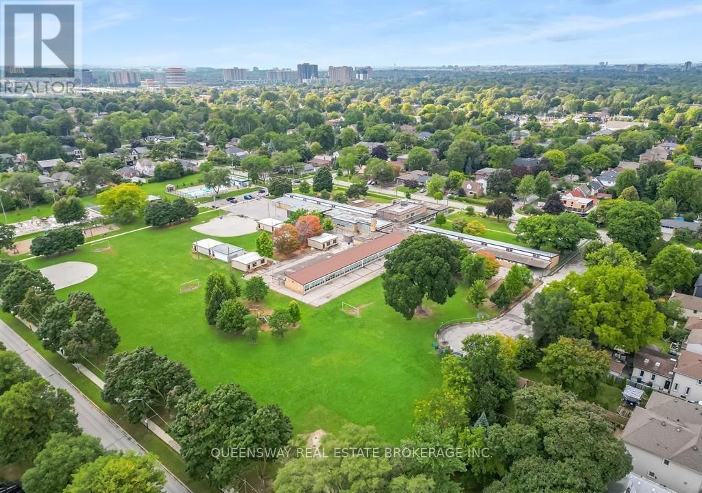 27 CHARLESTON ROAD Image 9