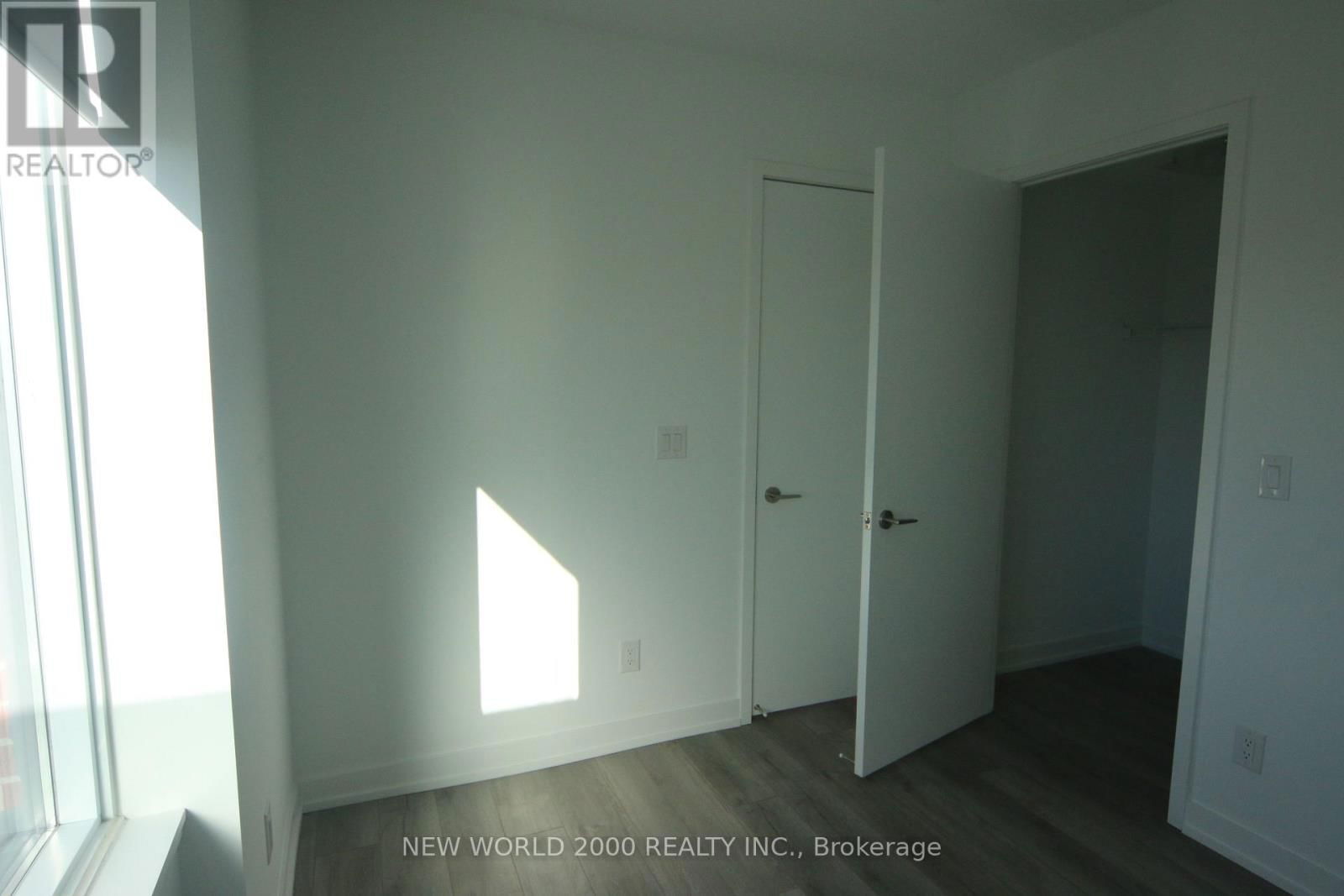 820 - 3100 KEELE STREET Image 14
