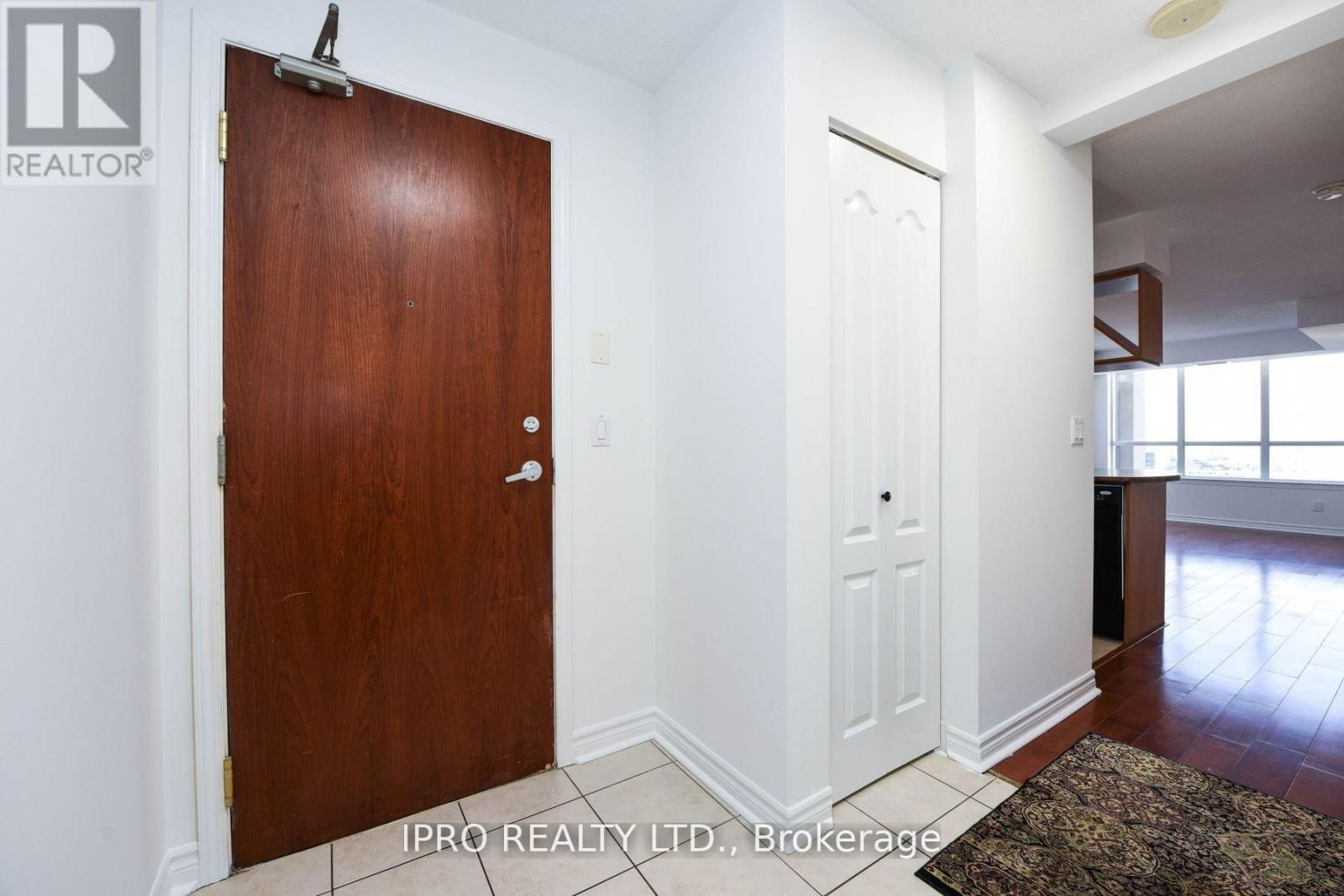 1006 - 4090 LIVING ARTS DRIVE Image 11