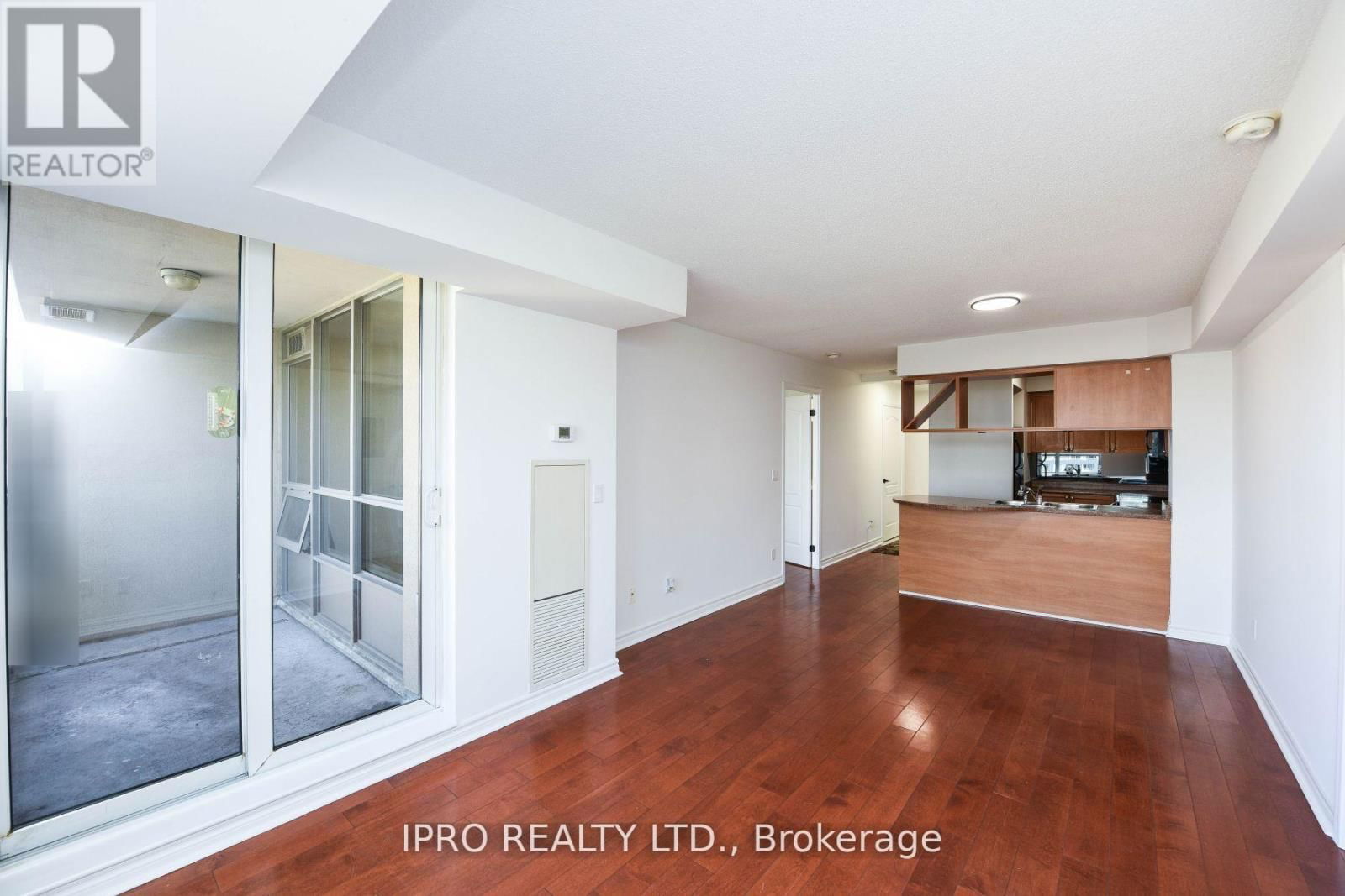 1006 - 4090 LIVING ARTS DRIVE Image 20