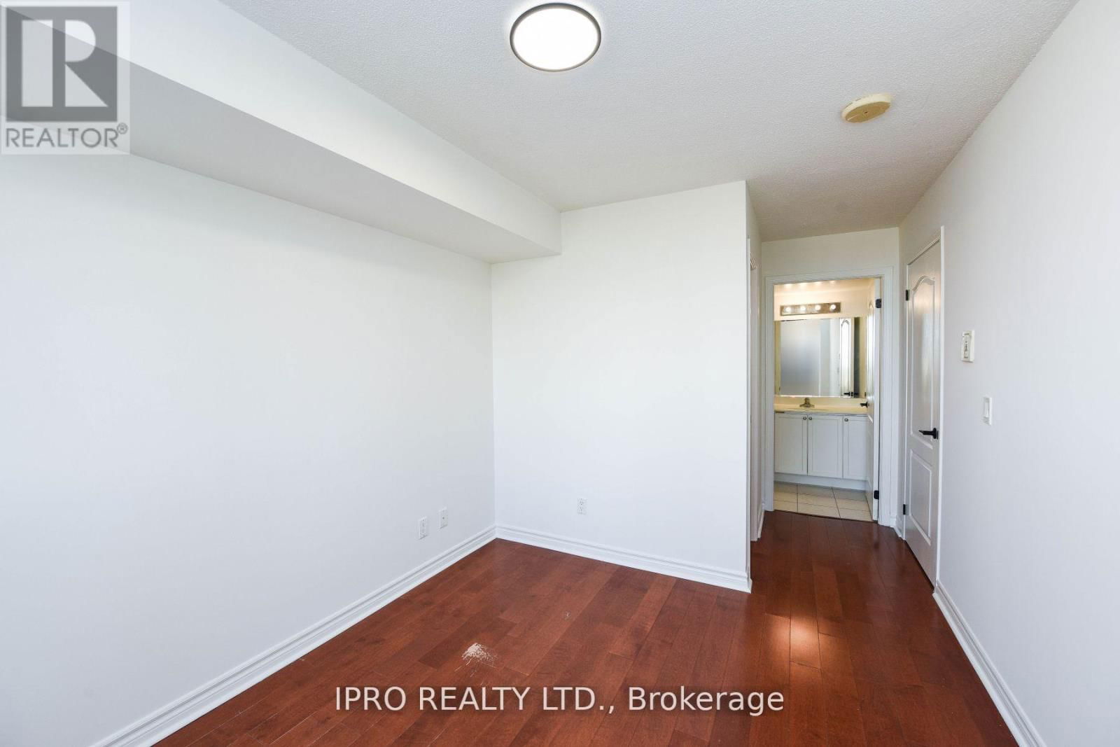 1006 - 4090 LIVING ARTS DRIVE Image 23