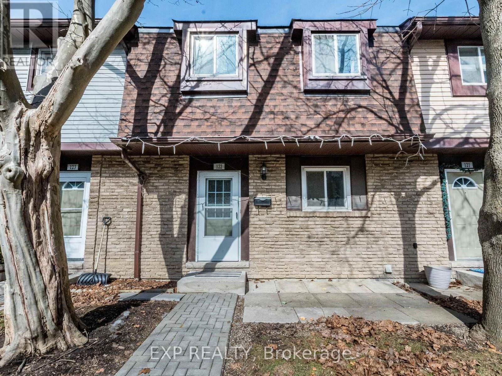122 - 45 HANSEN ROAD NORTH Image 1