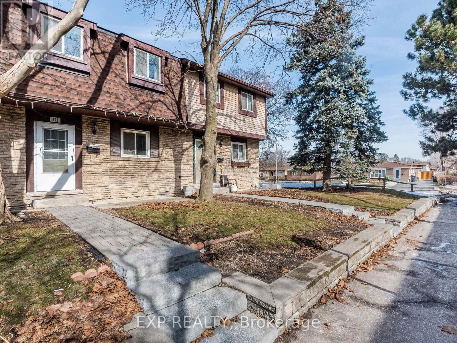122 - 45 HANSEN ROAD NORTH Image 2