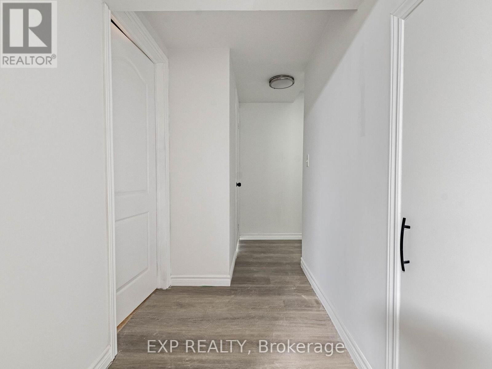 122 - 45 HANSEN ROAD NORTH Image 38