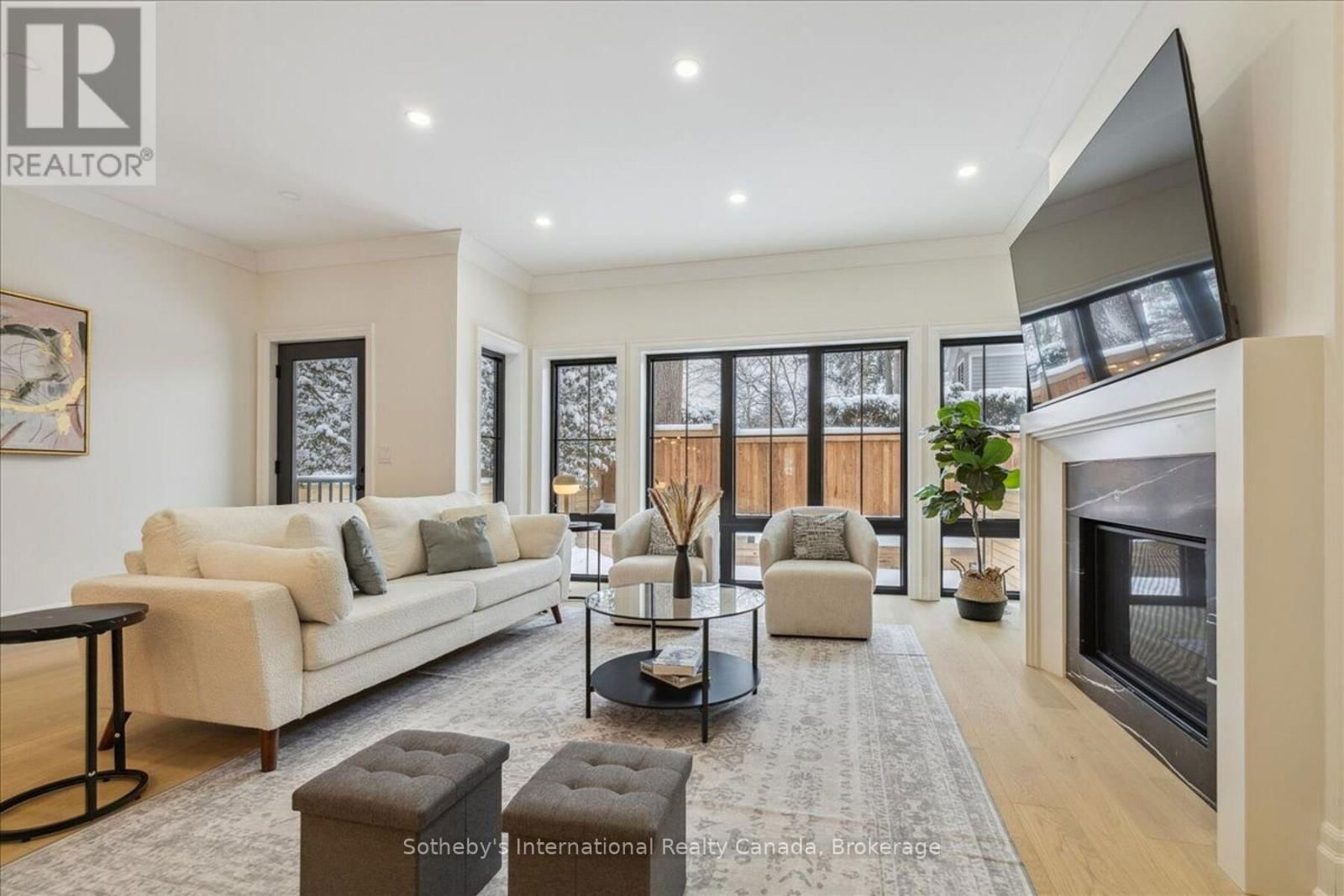 152 CHISHOLM STREET Image 10