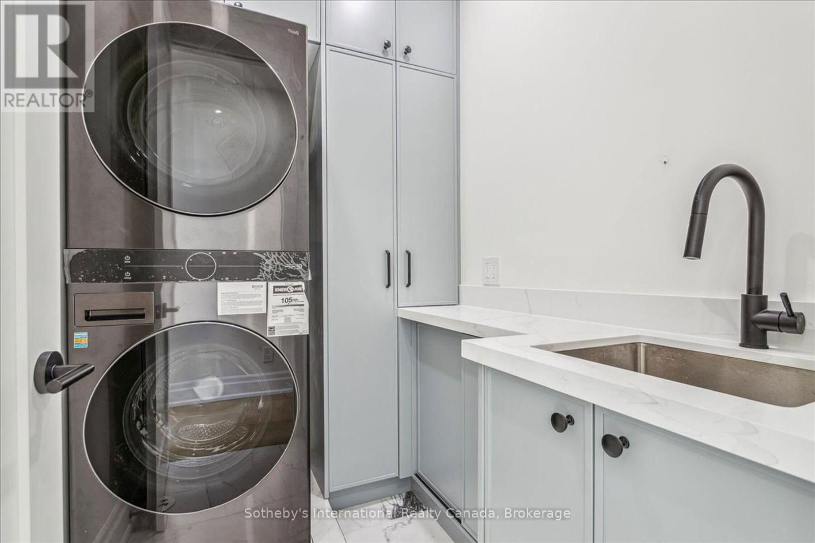 152 CHISHOLM STREET Image 22