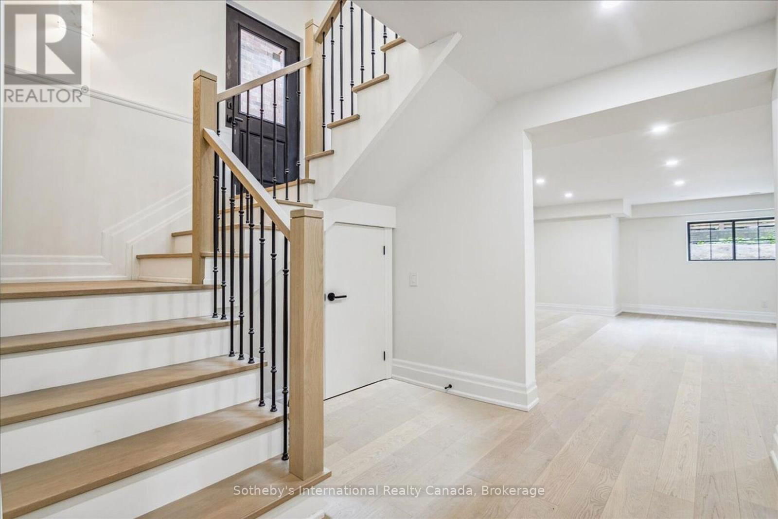 152 CHISHOLM STREET Image 24