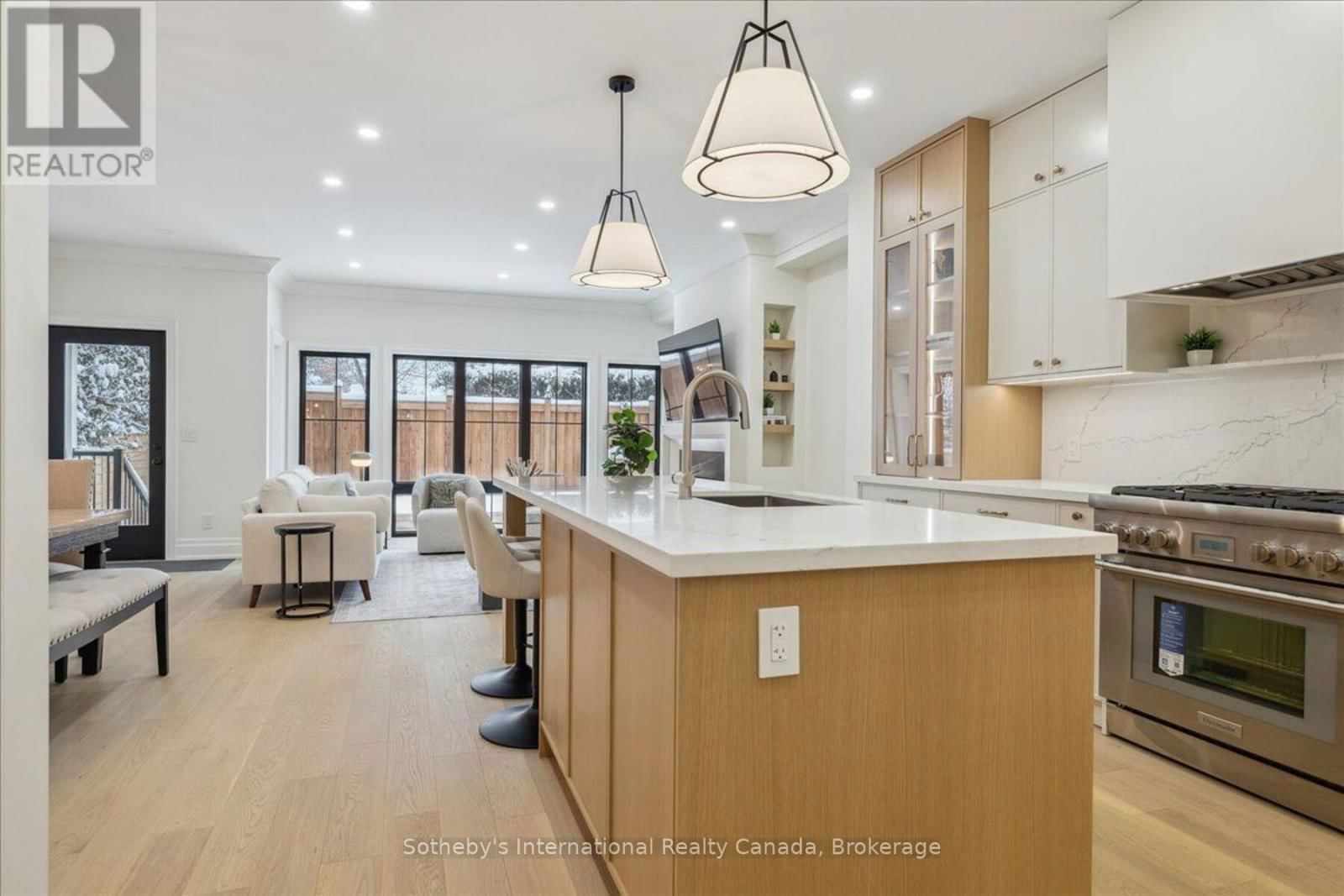 152 CHISHOLM STREET Image 8