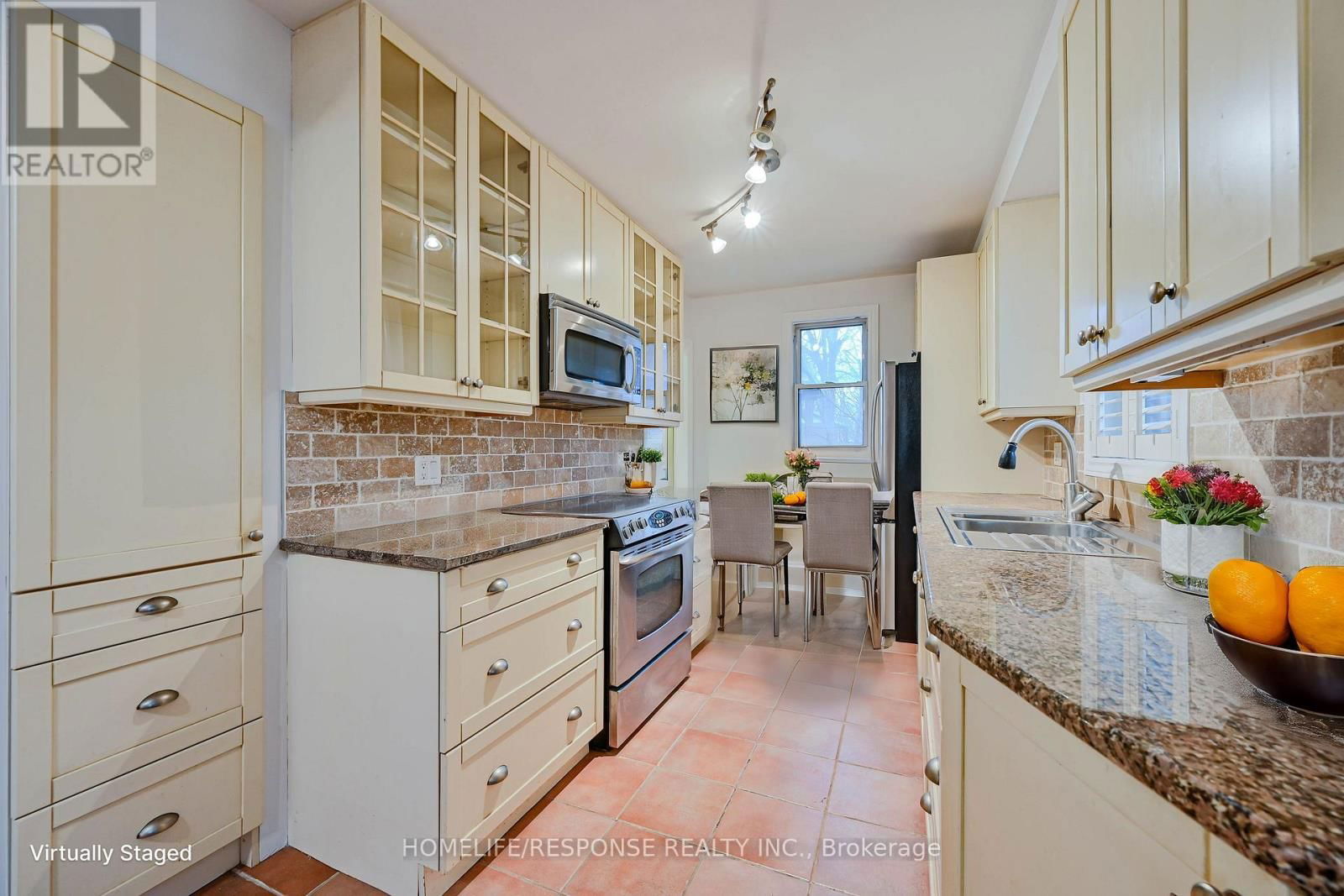 94 YORKVIEW DRIVE Image 10