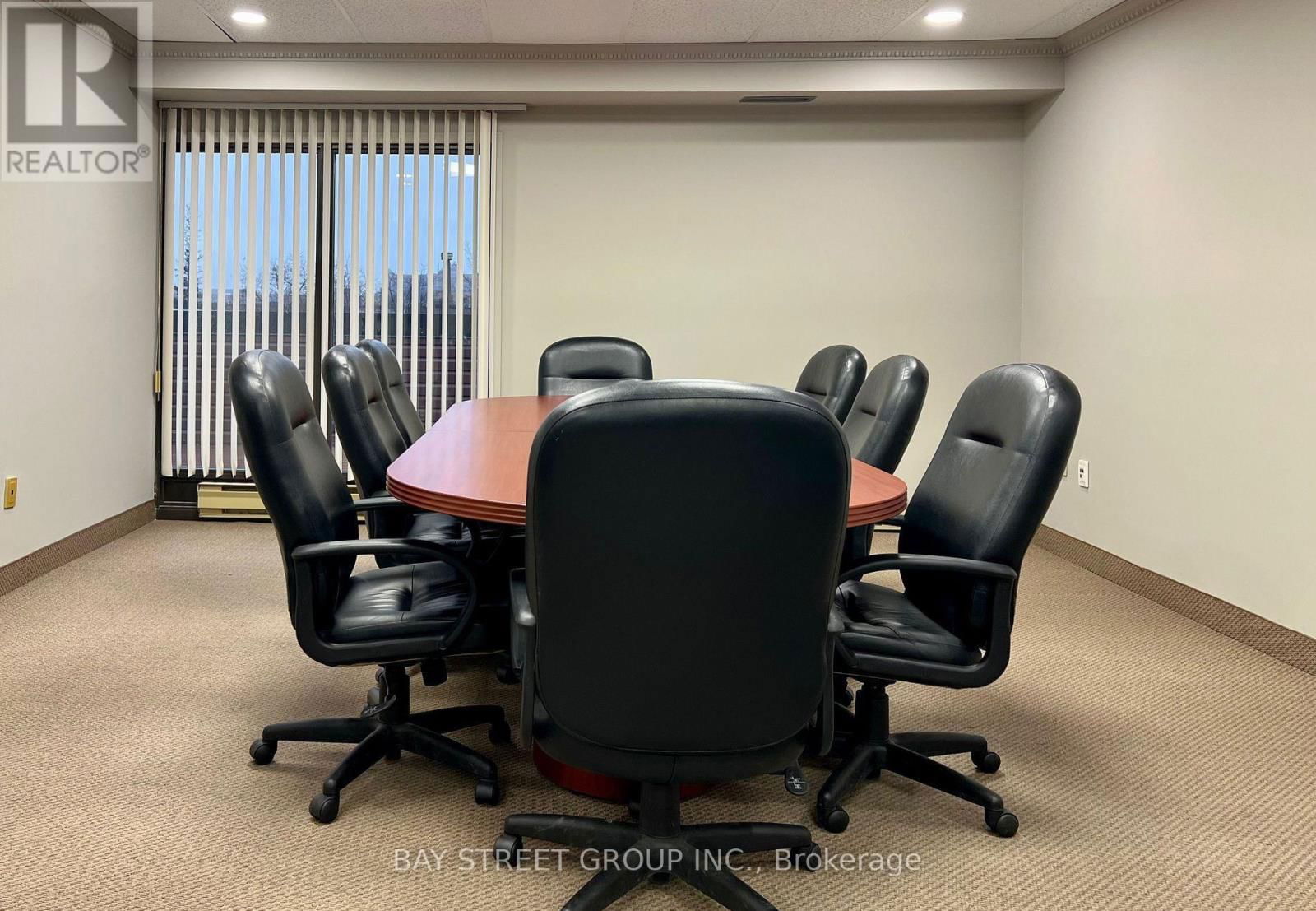 202 - 120 TRADERS BLVD BOULEVARD EAST Image 3
