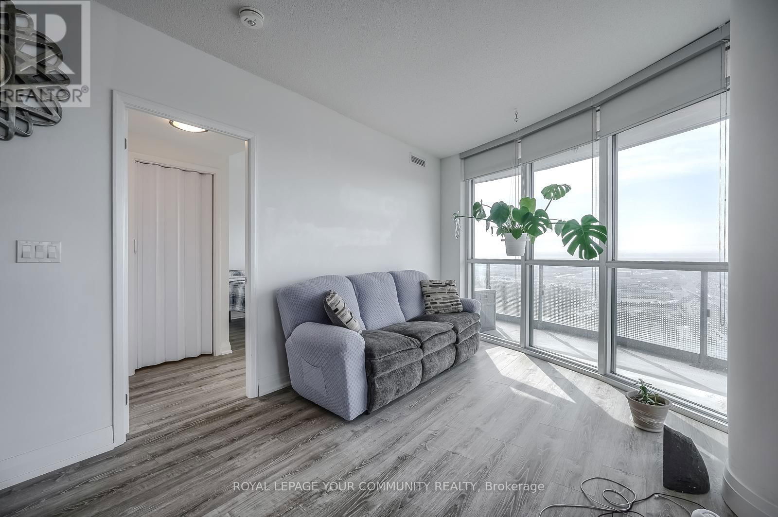 2309 - 30 GIBBS ROAD Image 10