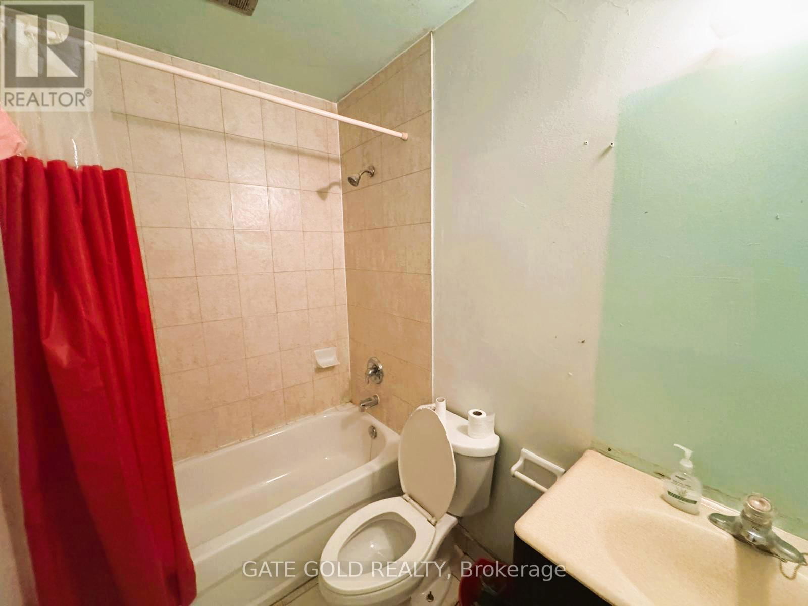 17 - 1624 BLOOR STREET Image 12