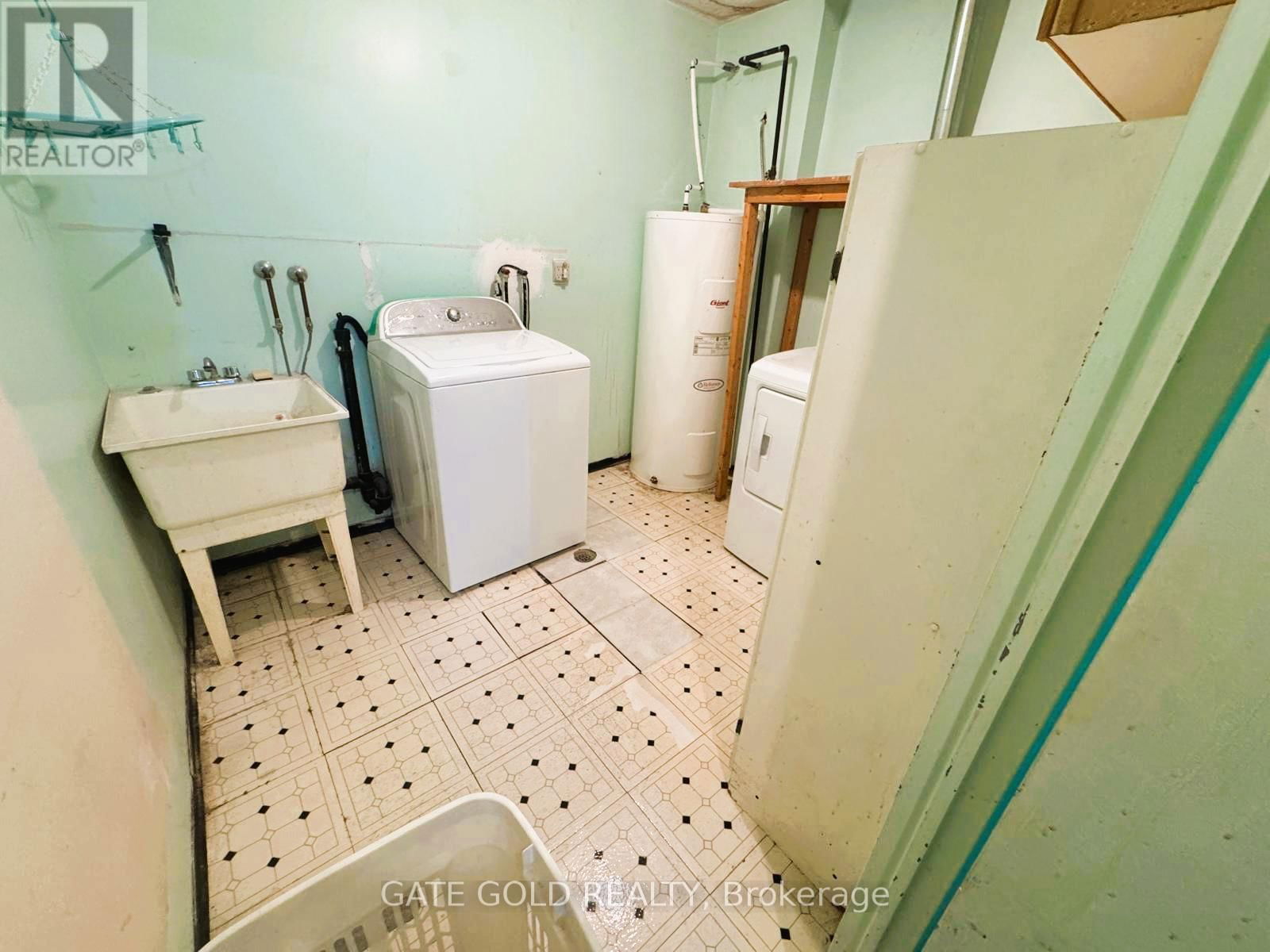 17 - 1624 BLOOR STREET Image 13