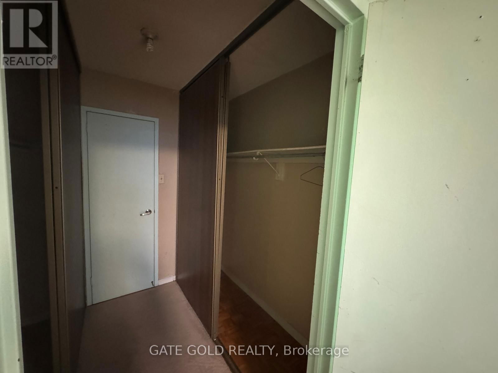 17 - 1624 BLOOR STREET Image 15