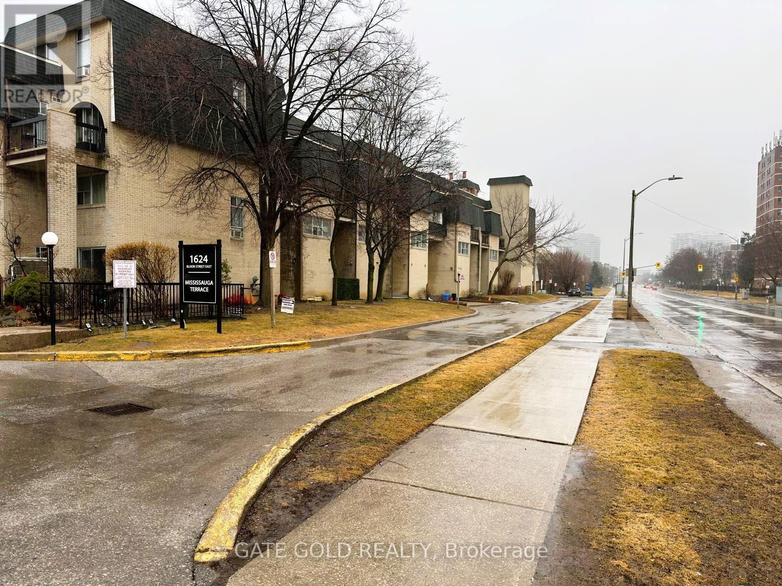 17 - 1624 BLOOR STREET Image 2