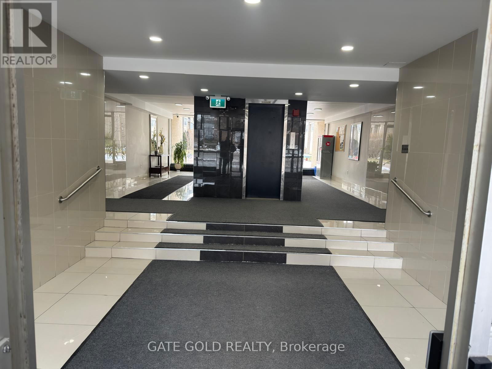 17 - 1624 BLOOR STREET Image 3