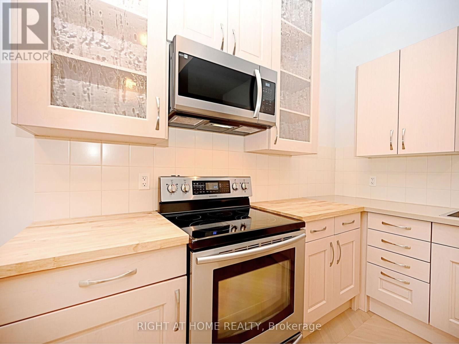 50B WOODLAWN AVENUE Image 20