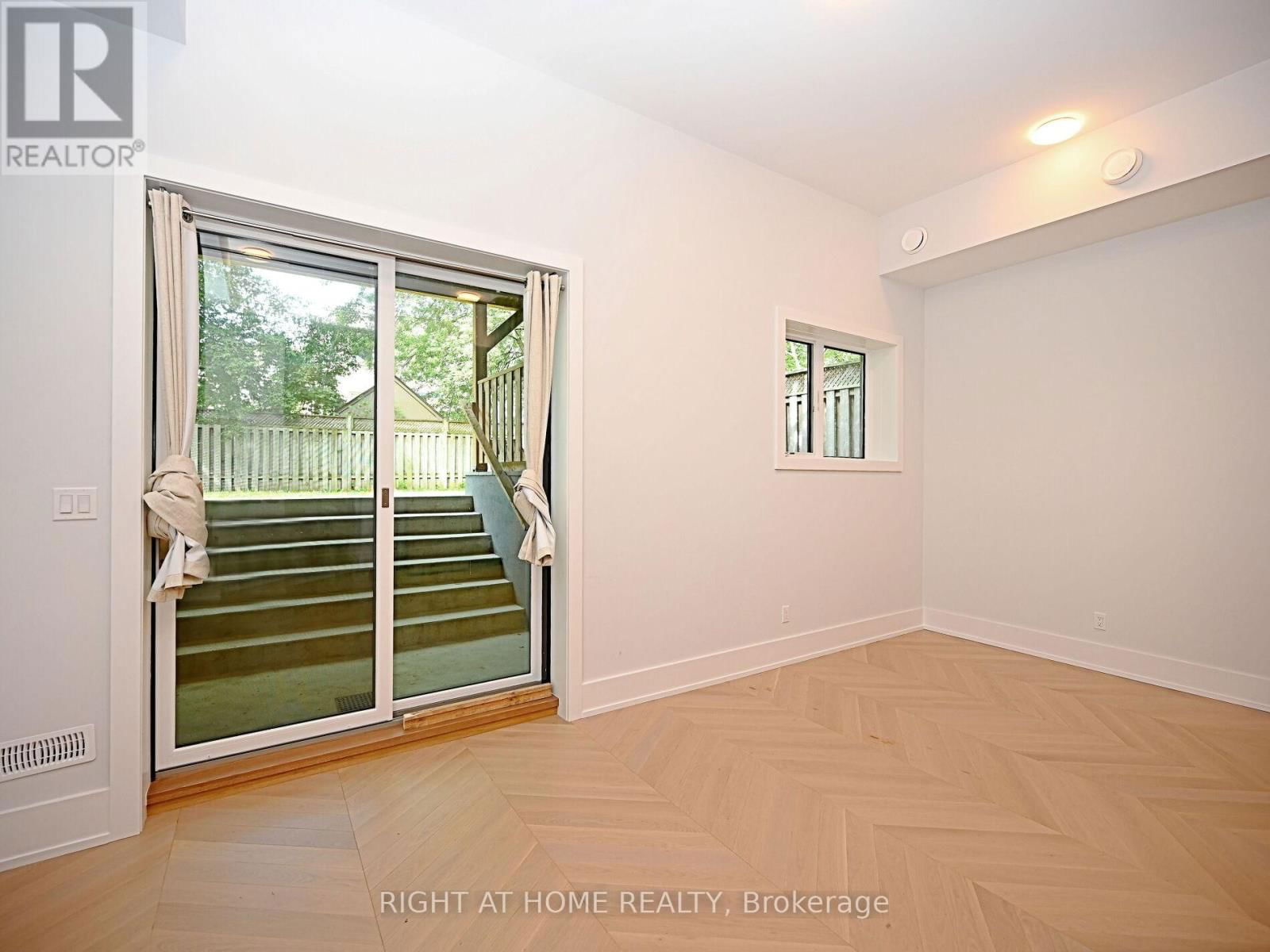 50B WOODLAWN AVENUE Image 35