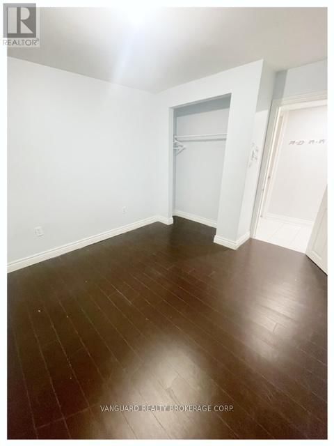 19 CHECKERS COURT Image 6