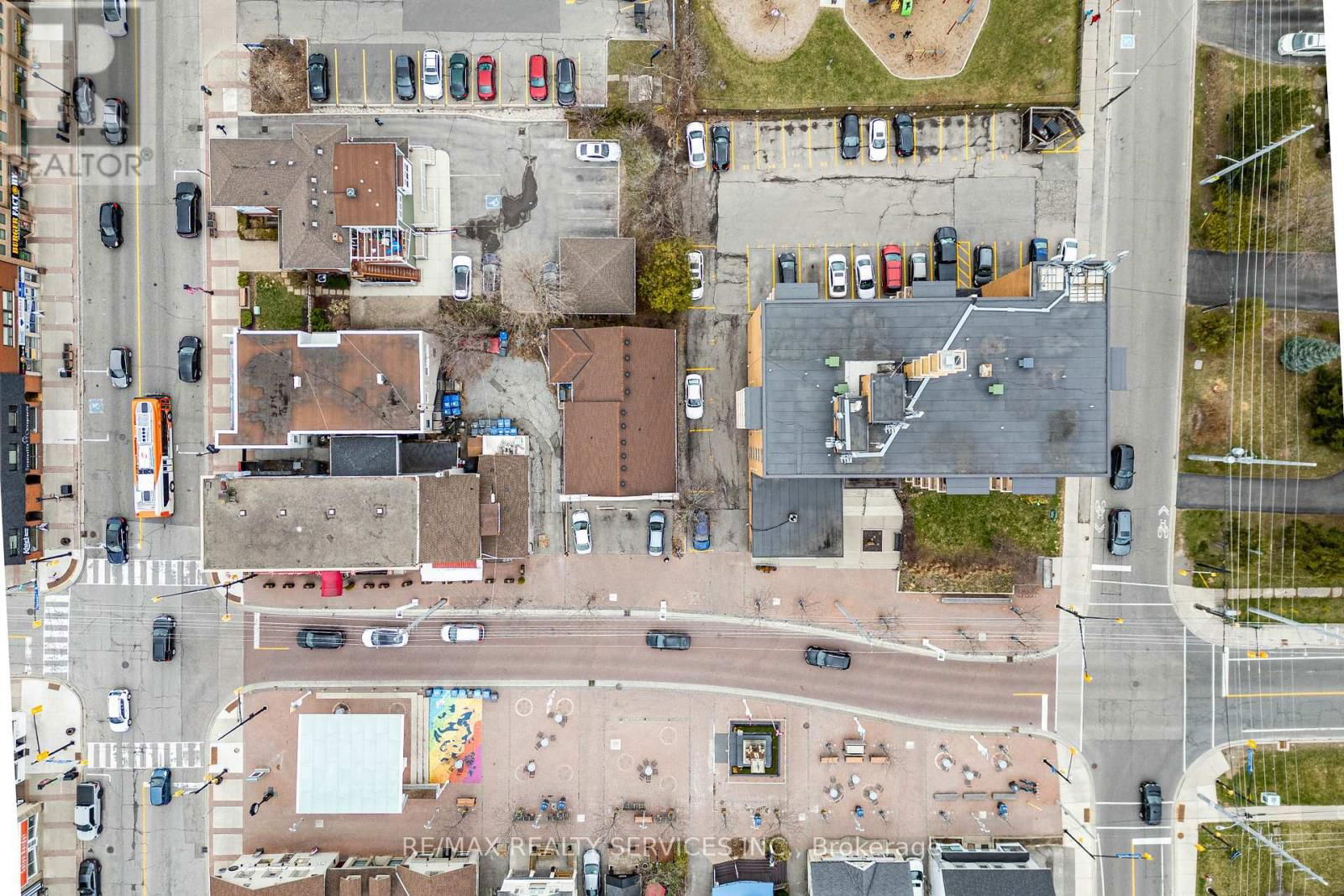 10 MAIN STREET Image 41