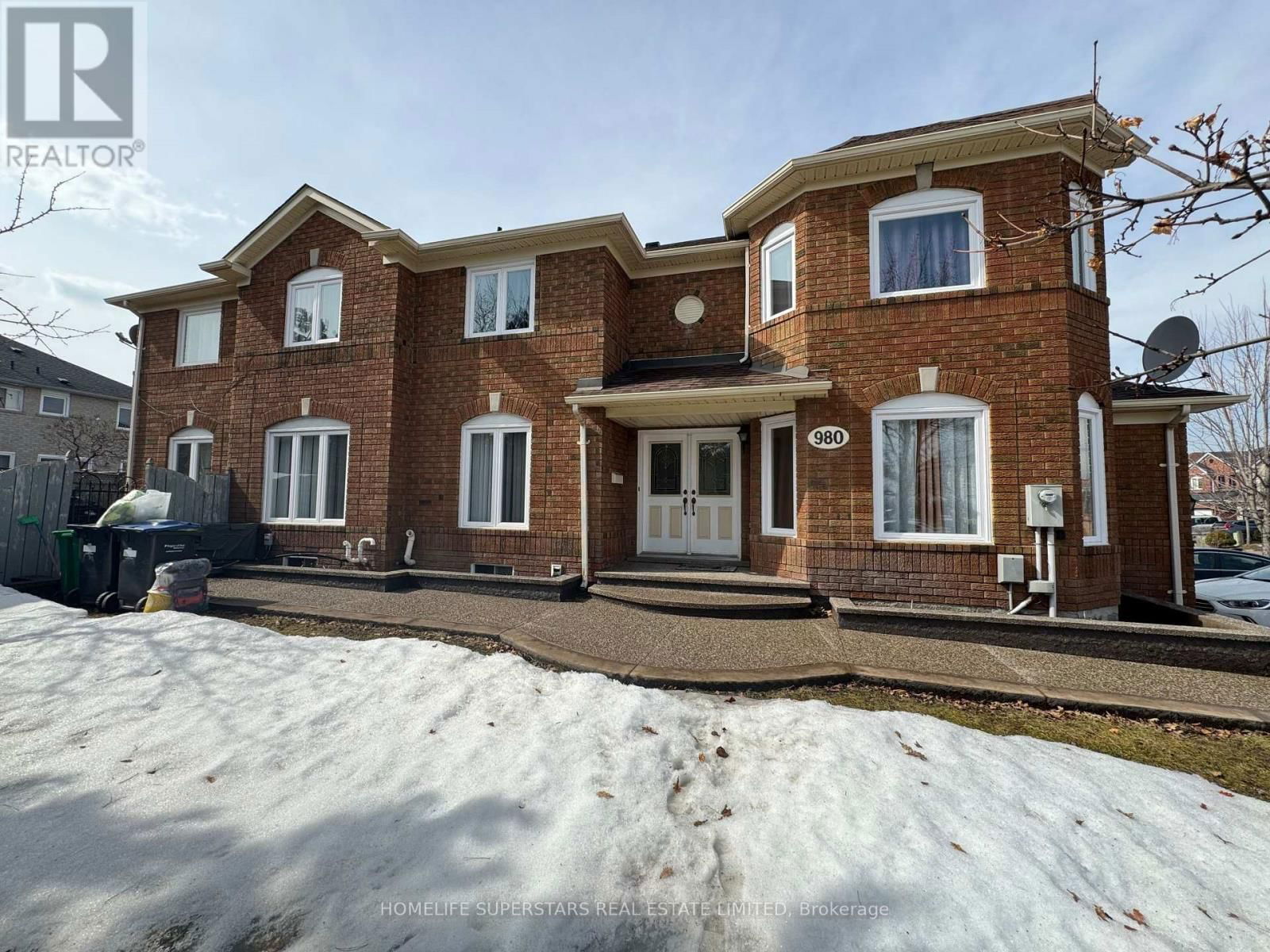 980 PETER ROBERTSON BOULEVARD Image 1