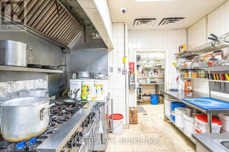 Image #1 of Restaurant for Sale at Kingsway, Oakville , Ontario