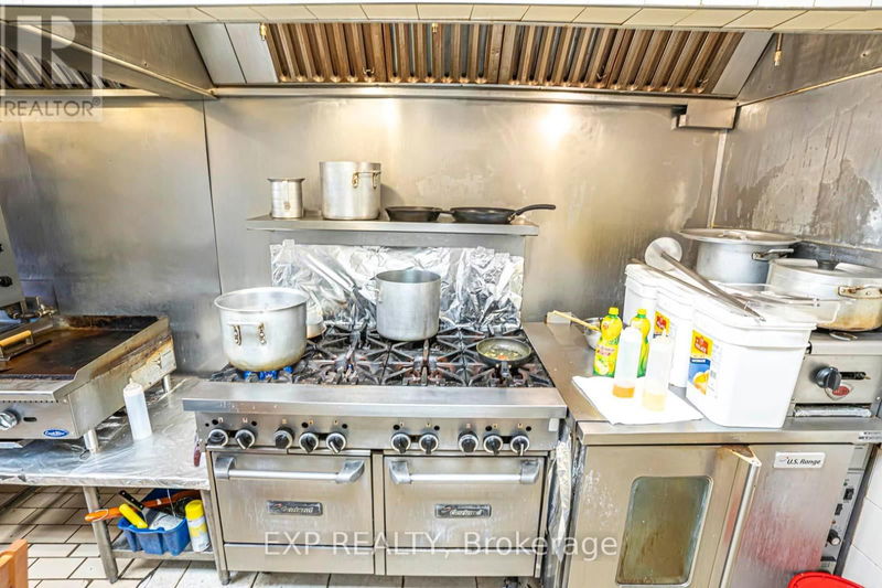 Image #1 of Restaurant for Sale at Kingsway, Oakville , Ontario